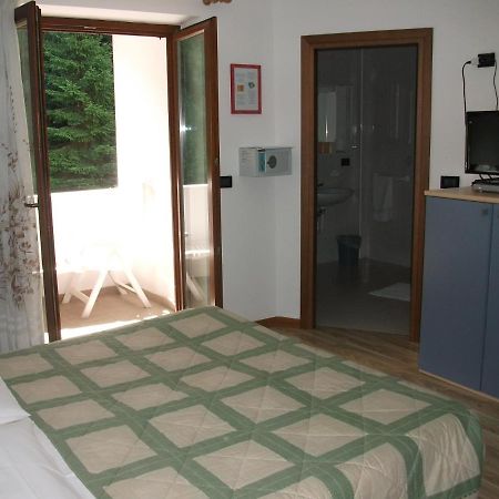 Hotel Genzianella Presenaio Extérieur photo