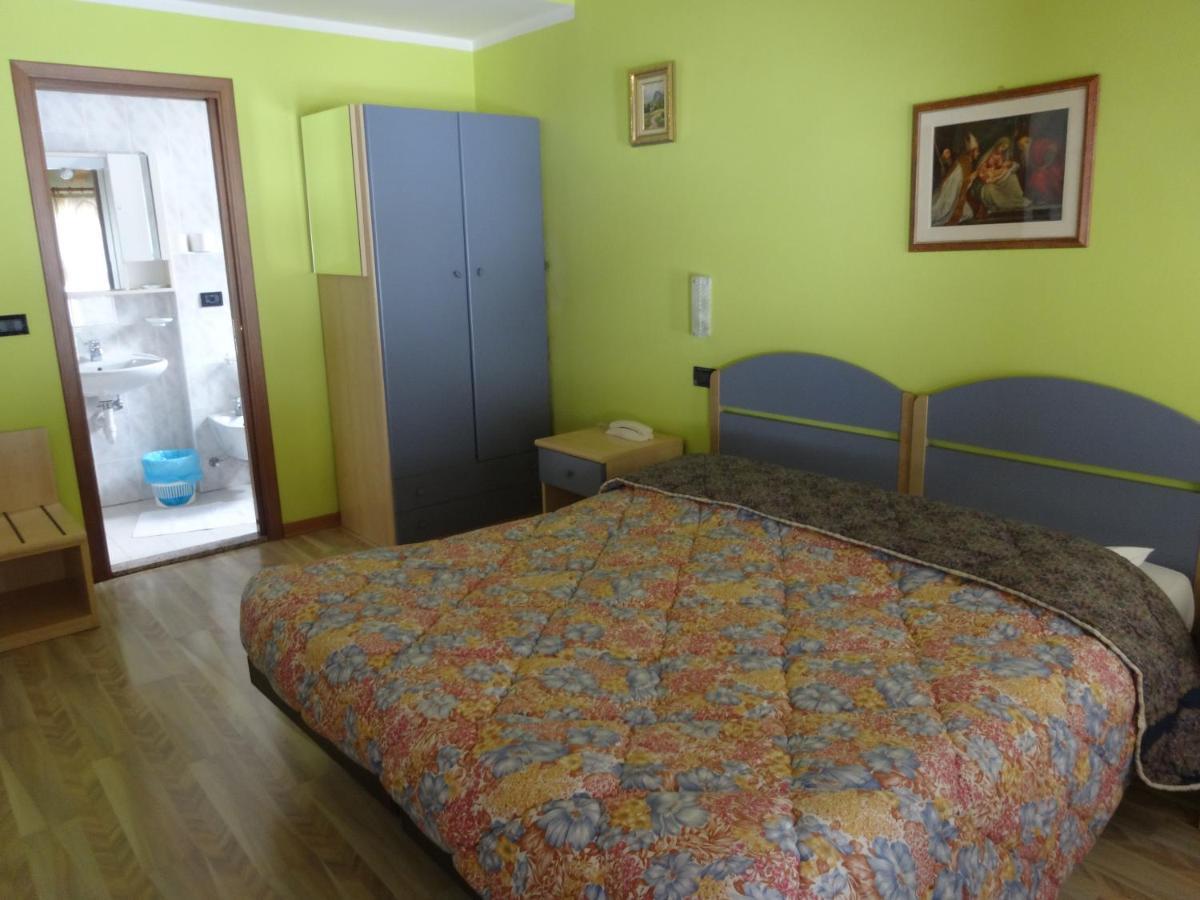 Hotel Genzianella Presenaio Extérieur photo