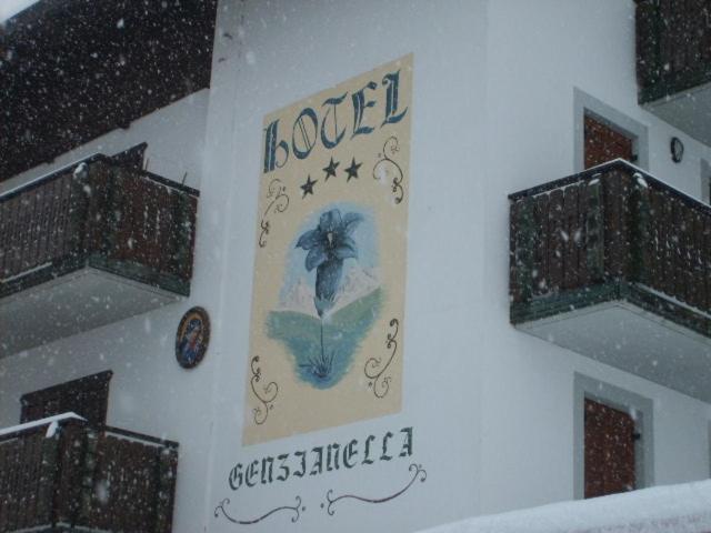 Hotel Genzianella Presenaio Extérieur photo