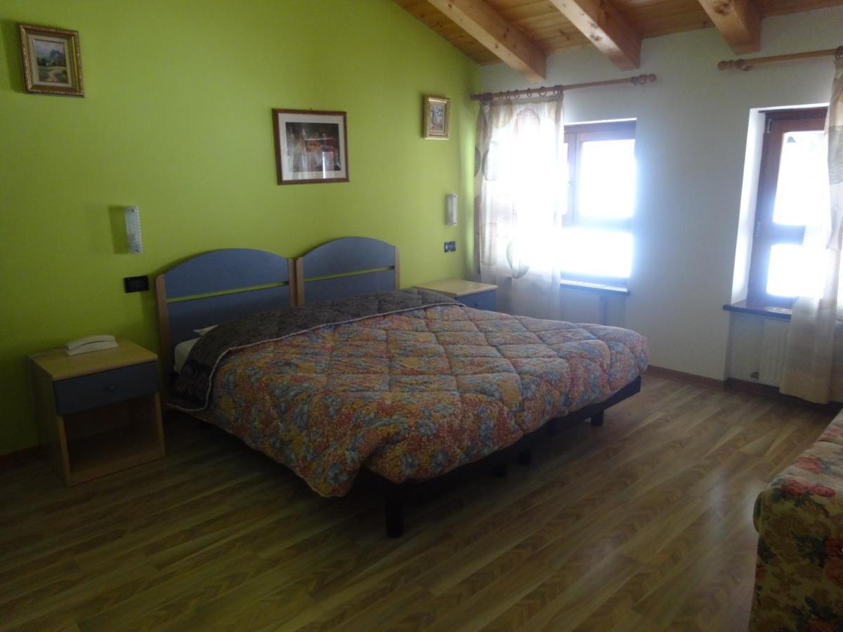 Hotel Genzianella Presenaio Extérieur photo